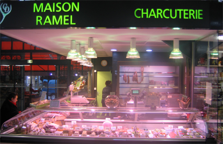 Maison Ramel charcuterie stand marché Dijon